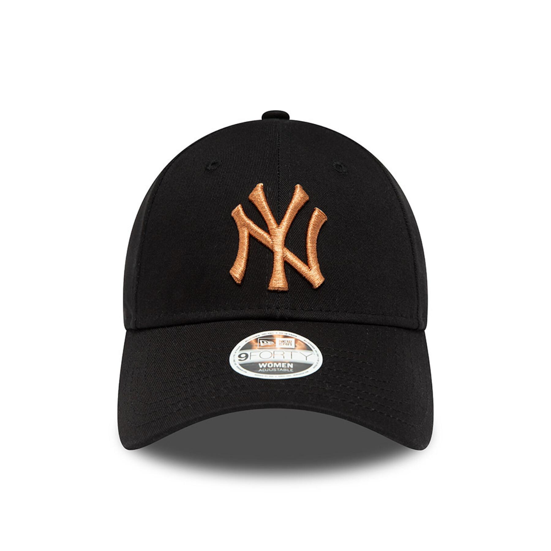 Boné feminino New York Yankees Metallic Logo