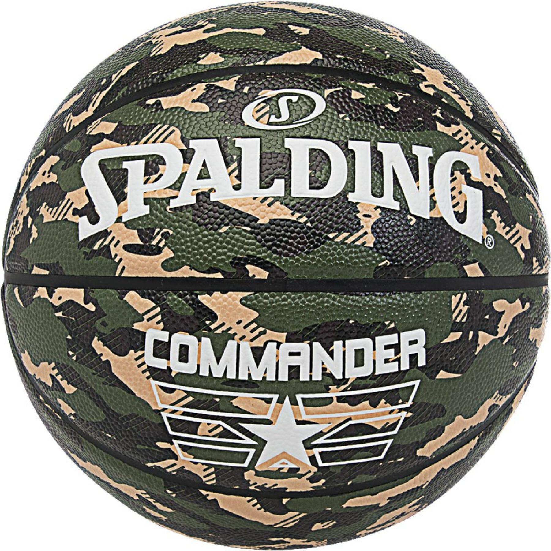 Bola Spalding Commander
